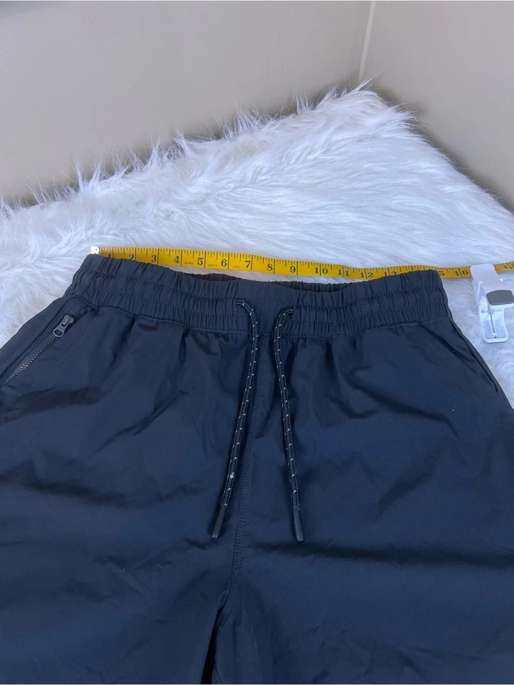 Abercrombie and Fitch Men's Black Nylon Shorts Baggies medium - Picture 8 of 13